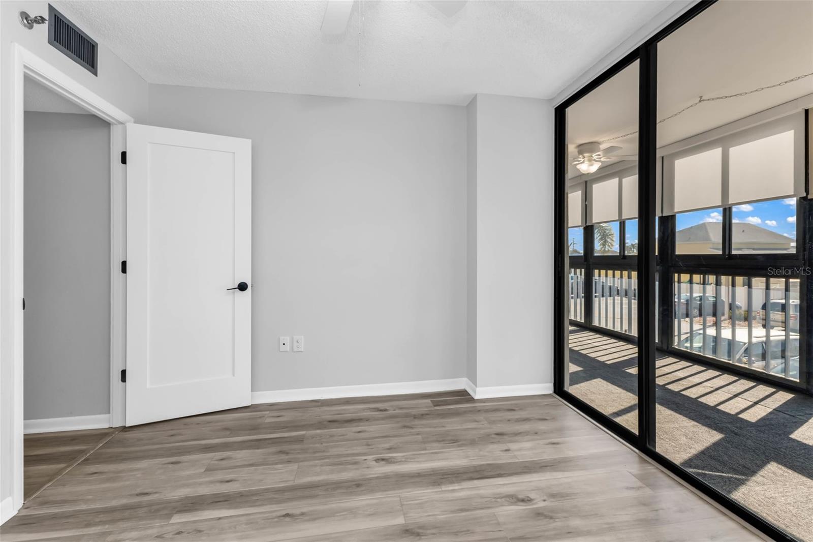 PROMENADES WEST - Residential