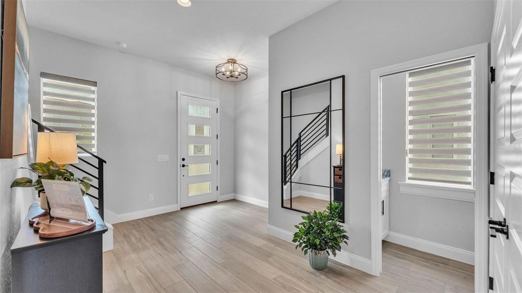 Photo of 1165 Windjammer Drive, Lakeland, FL 33803 (MLS # L4960025)