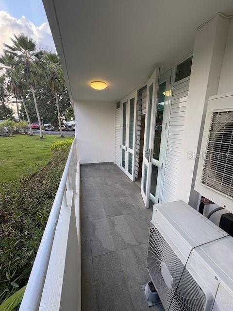 TORRIMAR PLAZA - Residential