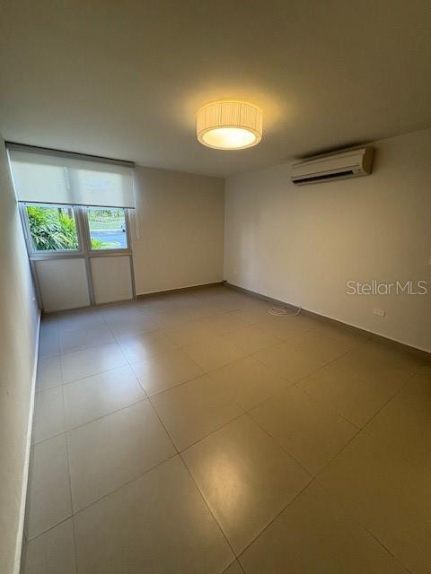 TORRIMAR PLAZA - Residential