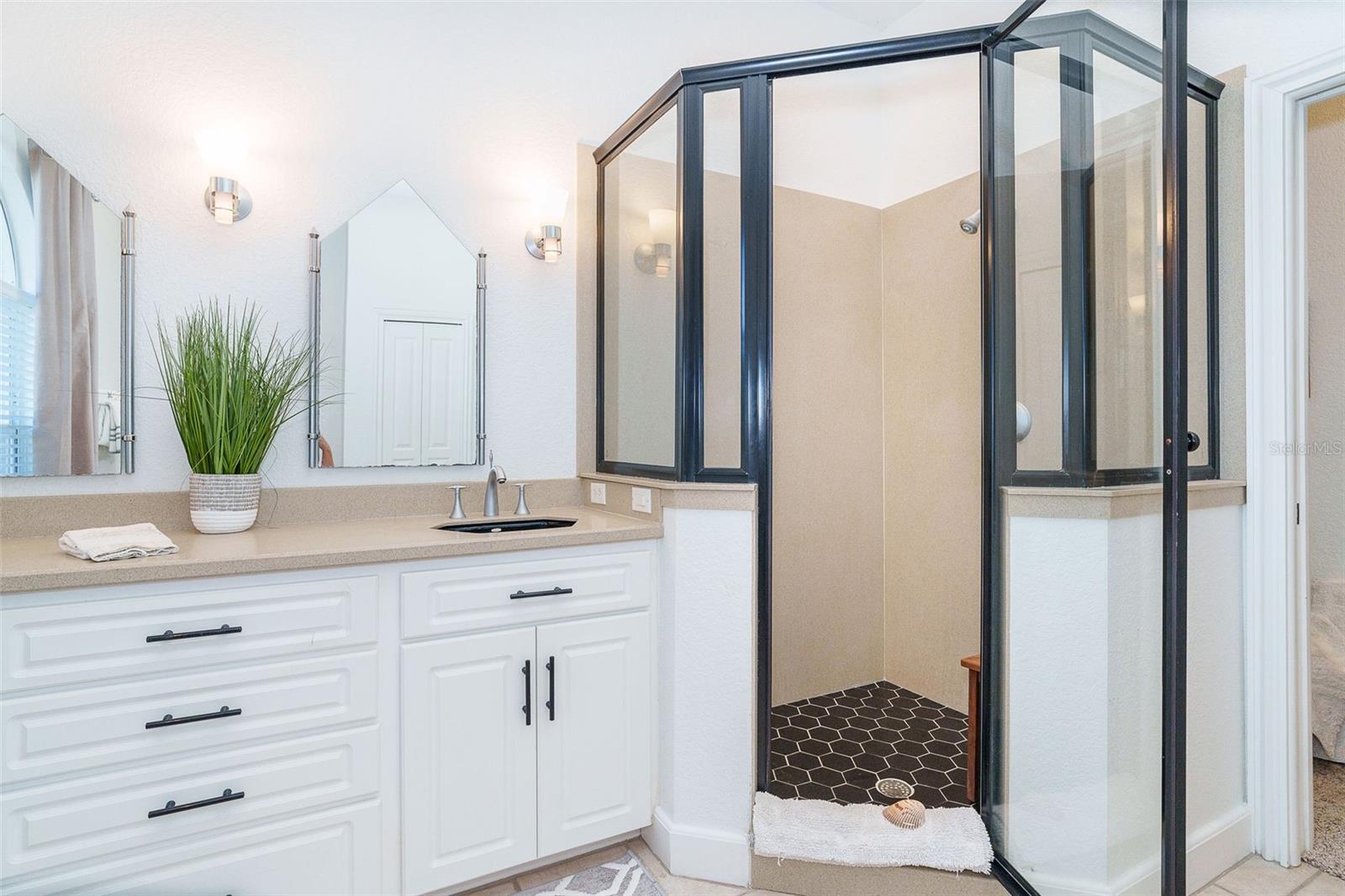 CAPE HAZE - Residential