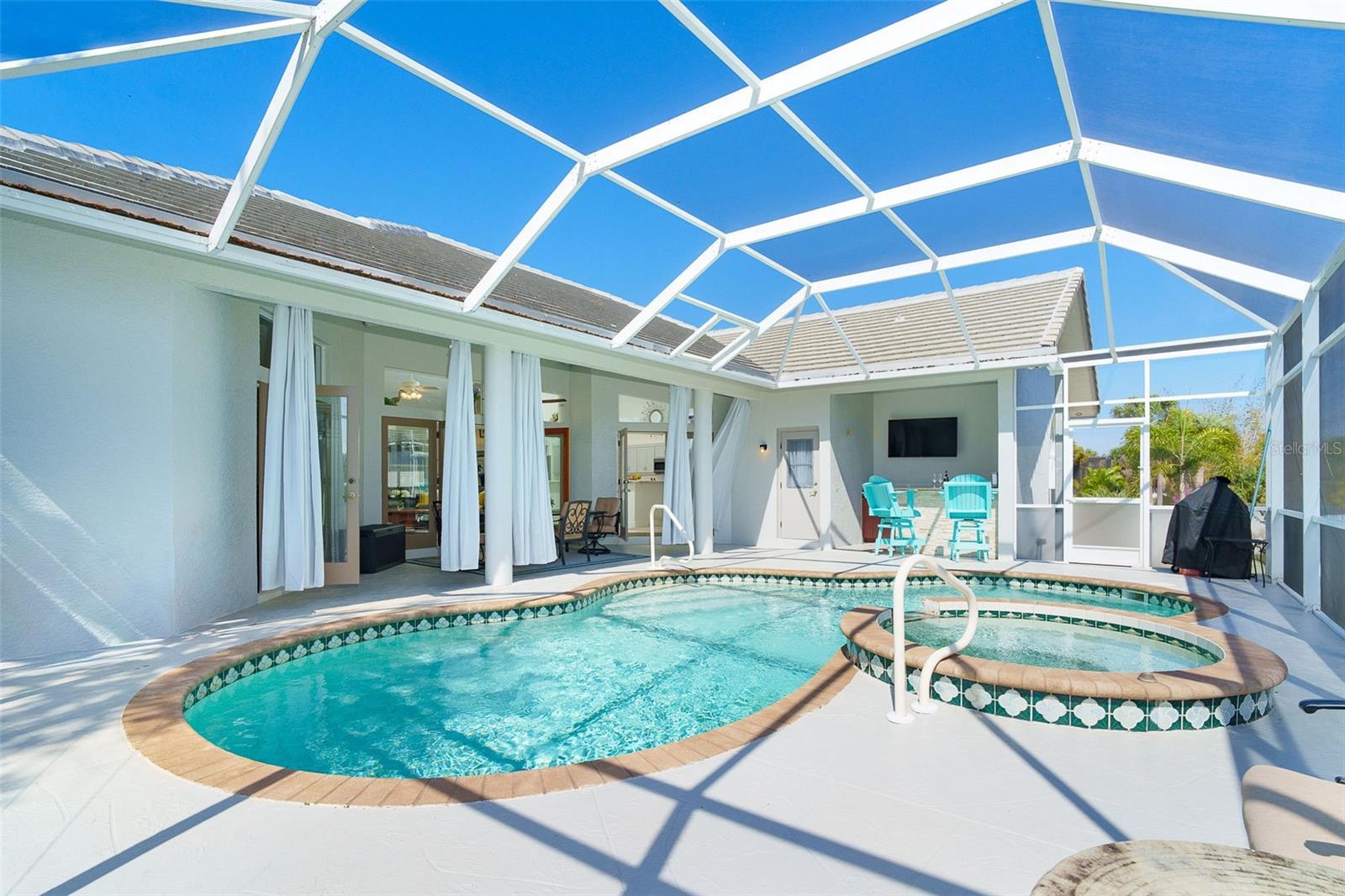 CAPE HAZE - Residential