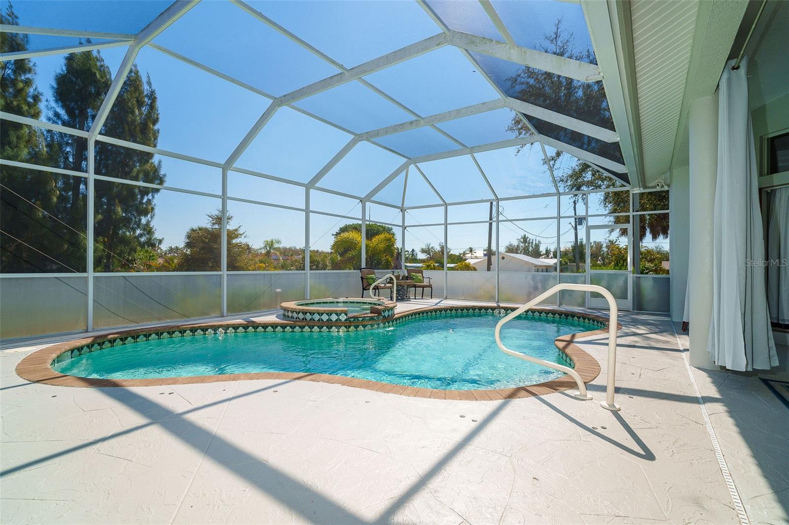 CAPE HAZE - Residential