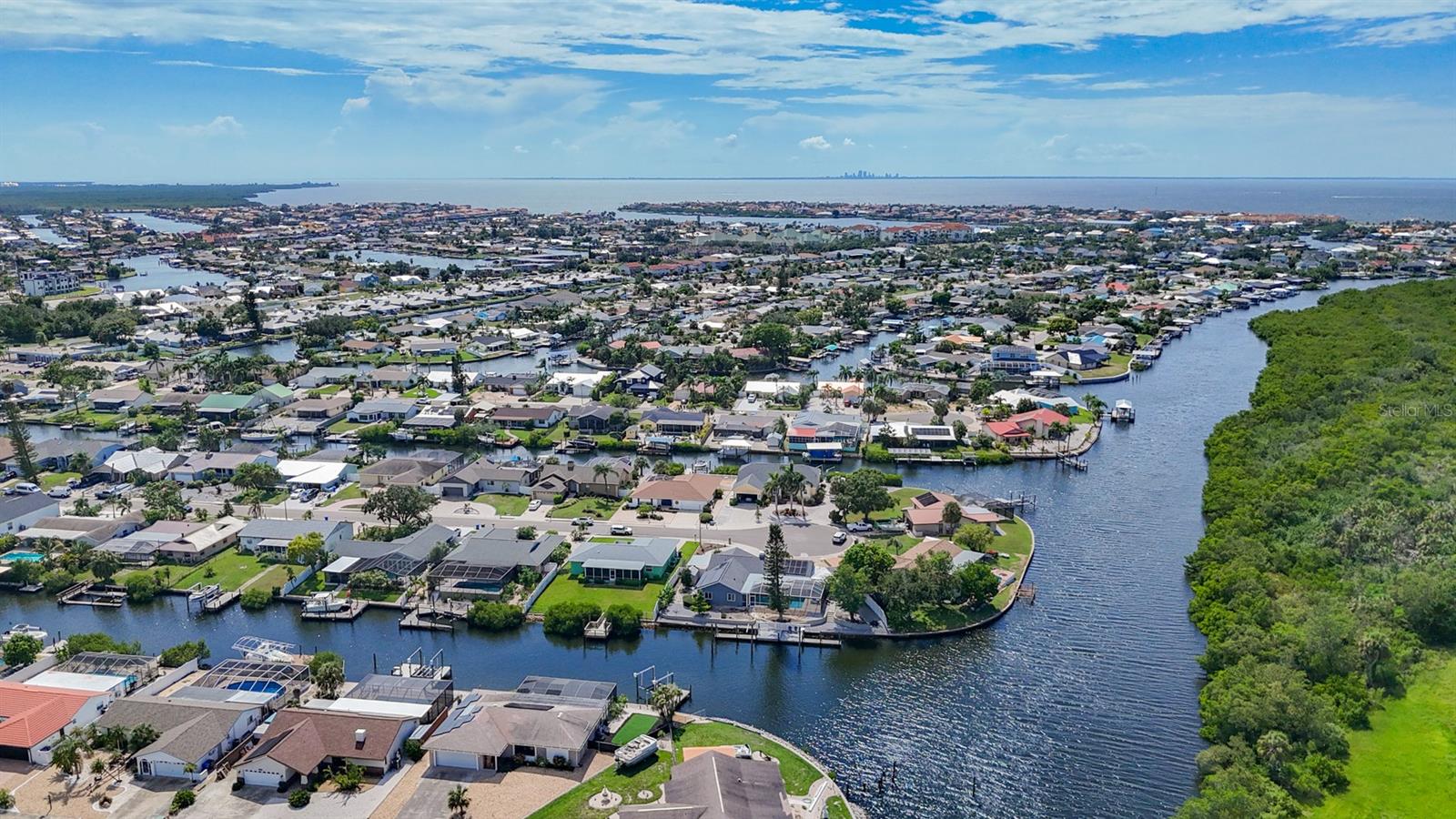 APOLLO BEACH UNIT 08 SEC A - Residential Lease