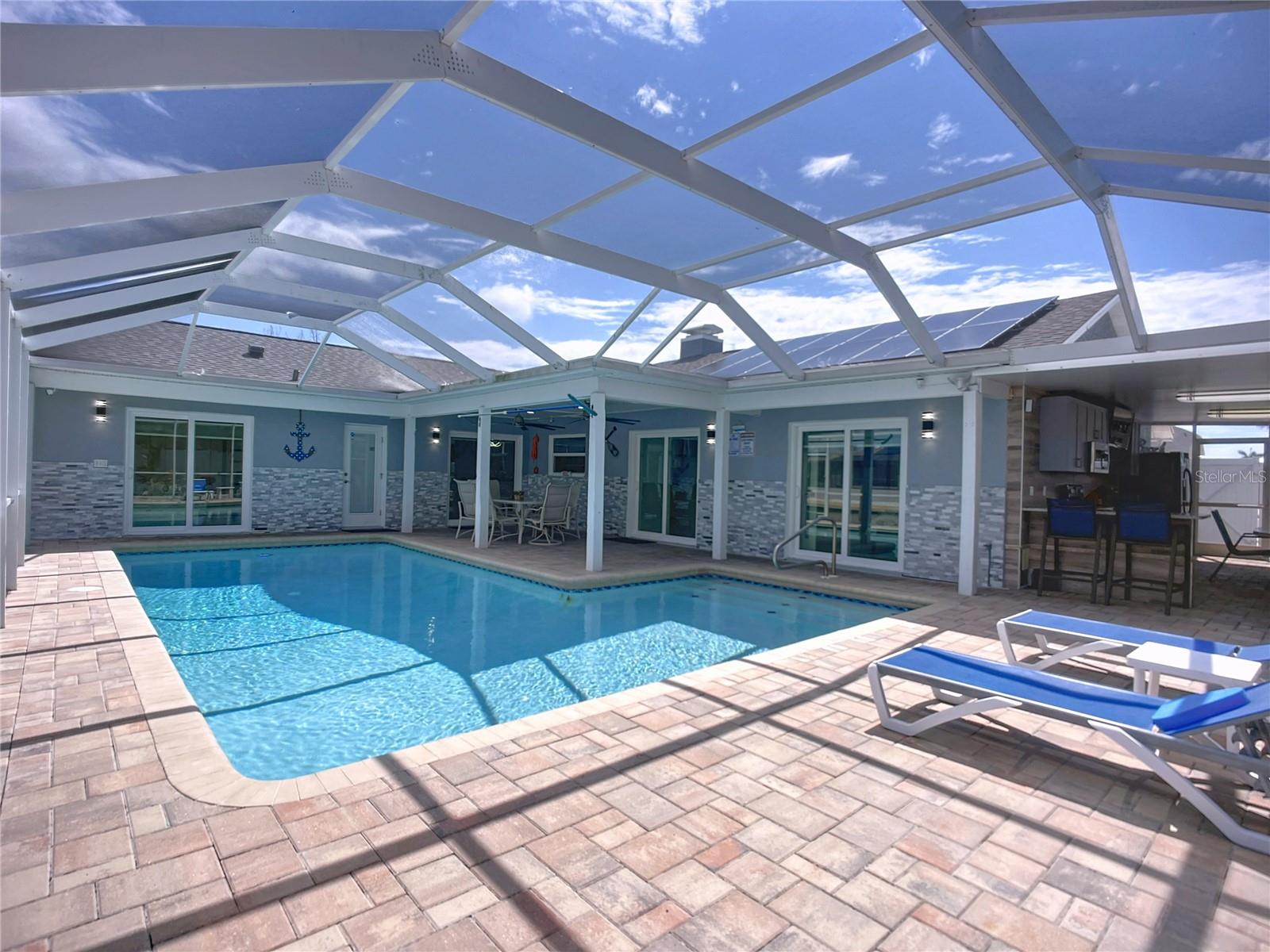APOLLO BEACH UNIT 08 SEC A - Residential Lease