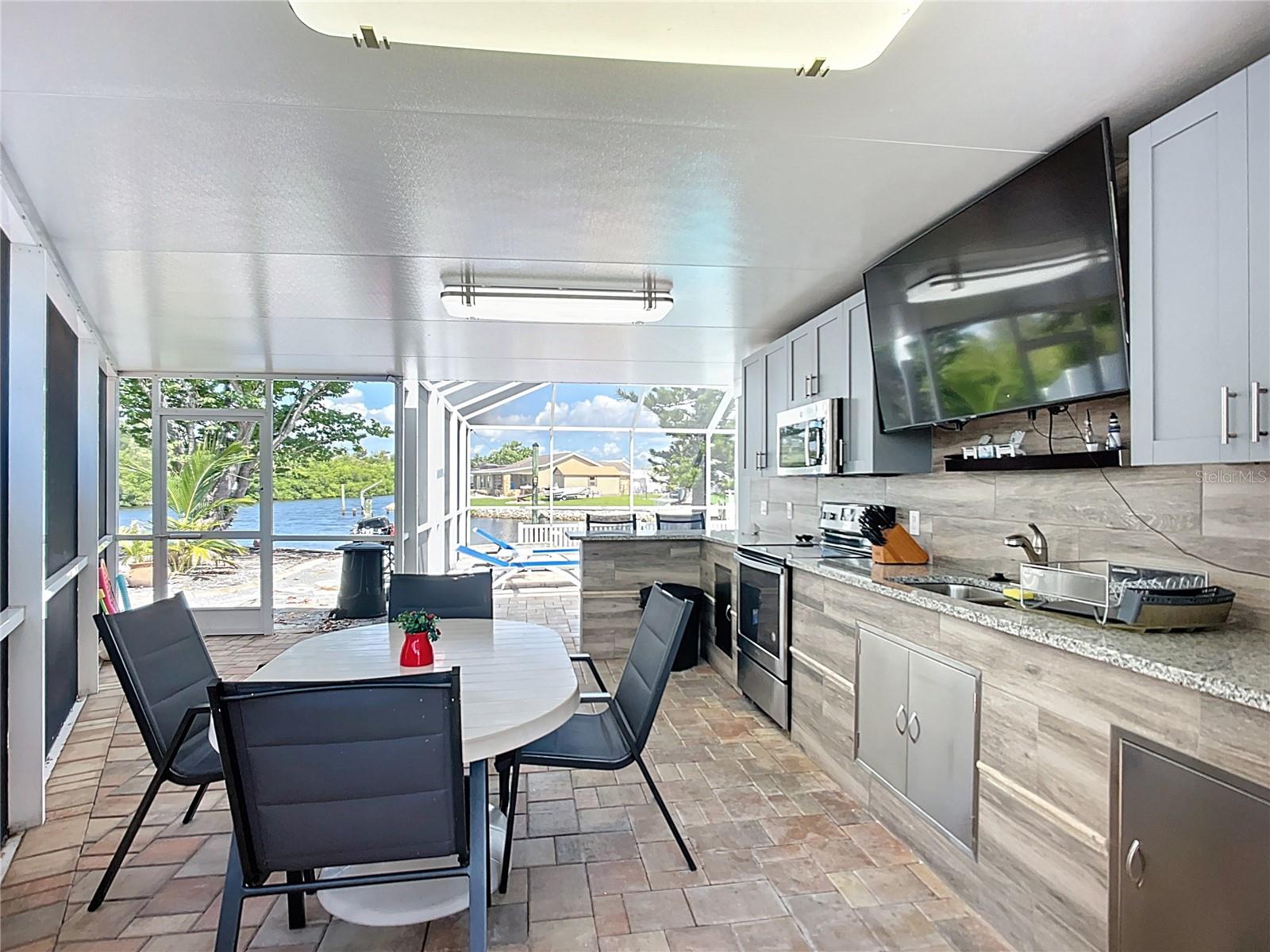 APOLLO BEACH UNIT 08 SEC A - Residential Lease
