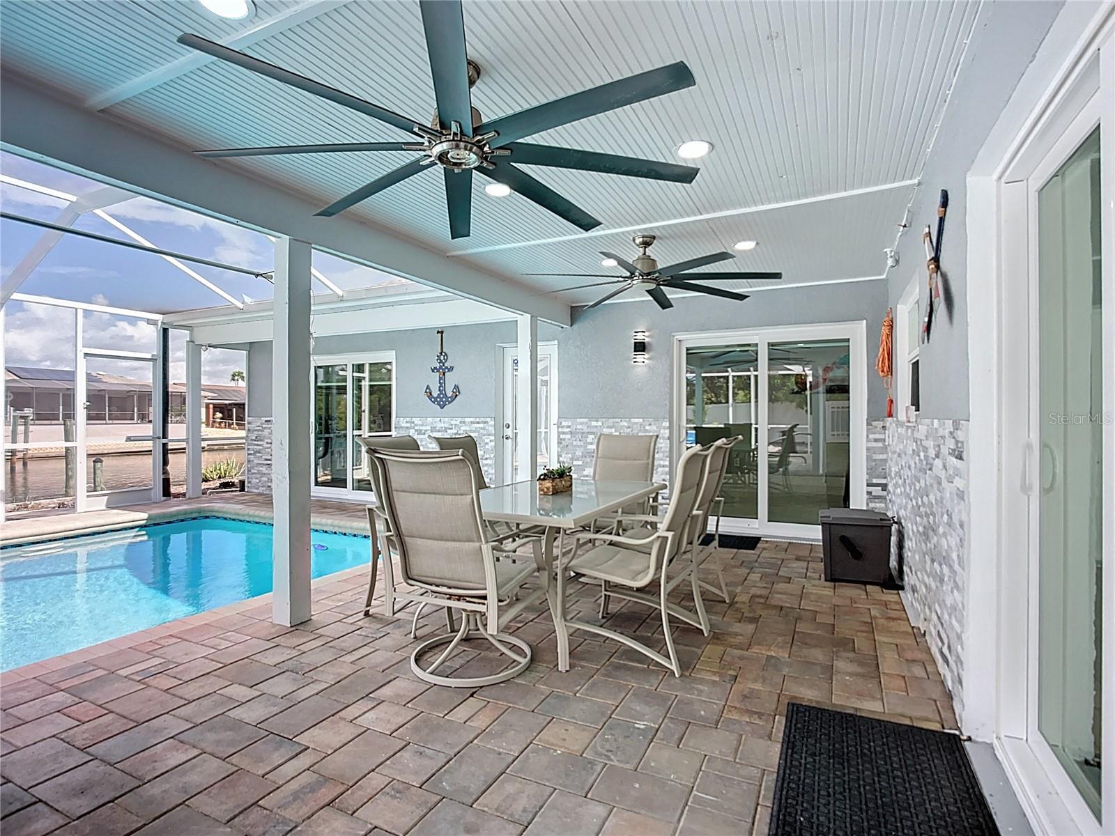 APOLLO BEACH UNIT 08 SEC A - Residential Lease