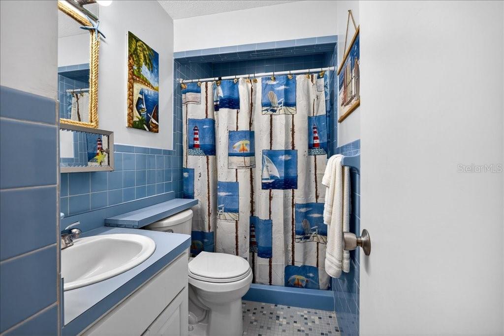 LAKE FOREST & LAKE FOREST NORTH - Residential