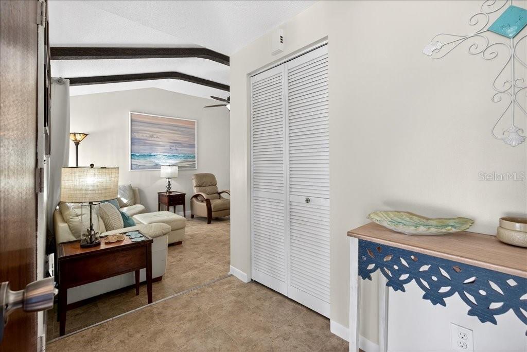 LAKE FOREST & LAKE FOREST NORTH - Residential