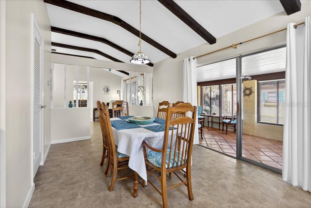 LAKE FOREST & LAKE FOREST NORTH - Residential