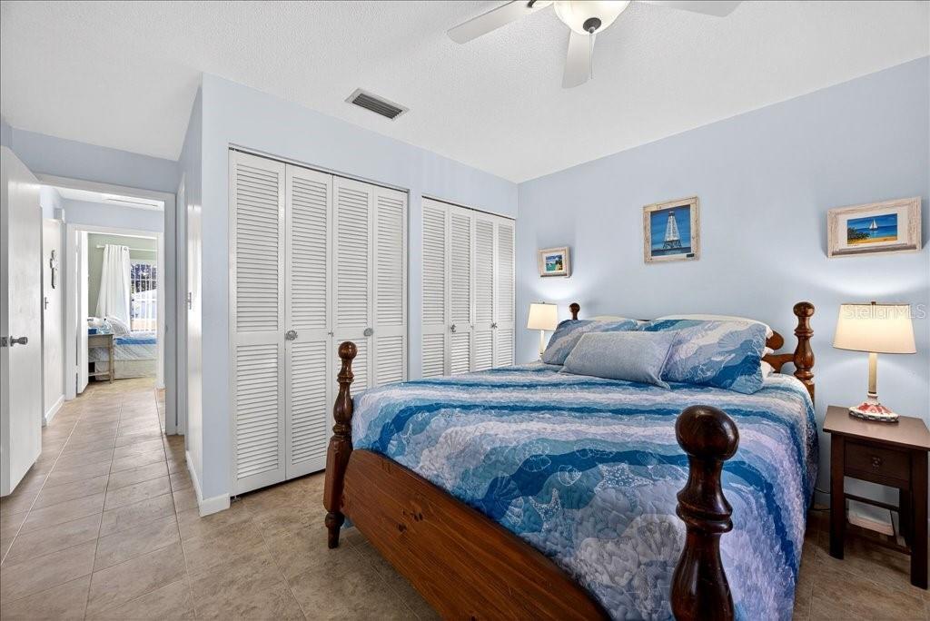 LAKE FOREST & LAKE FOREST NORTH - Residential