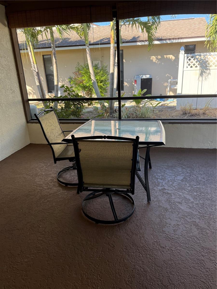 VENICE GARDENS - Residential Lease