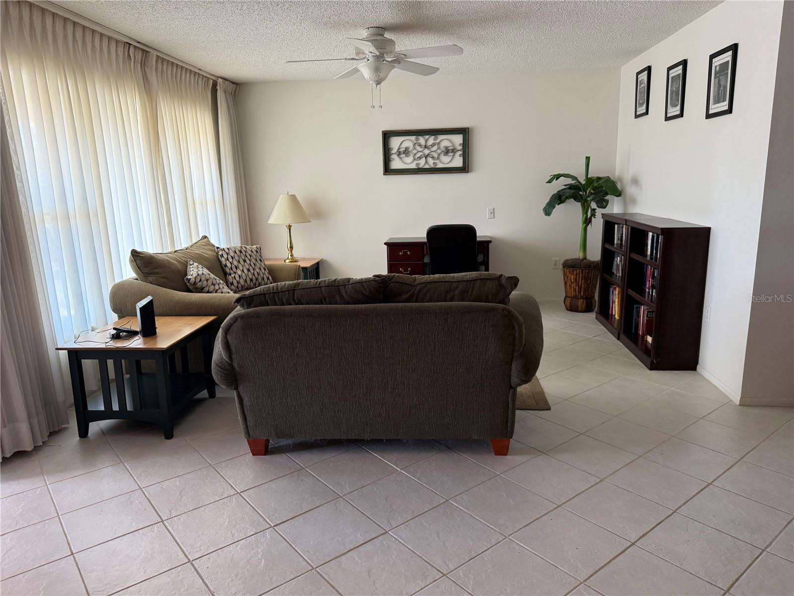 VENICE GARDENS - Residential Lease