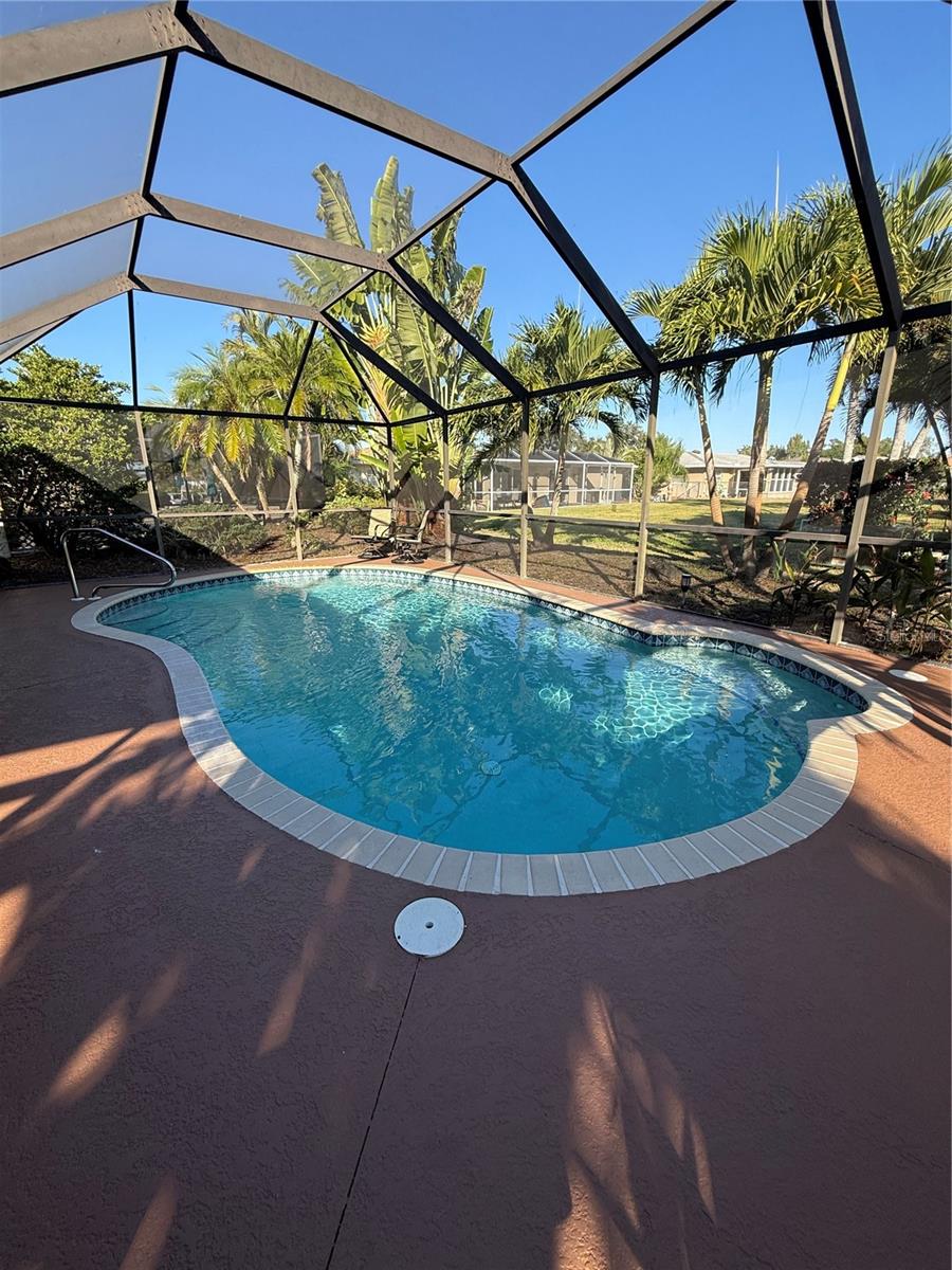 VENICE GARDENS - Residential Lease