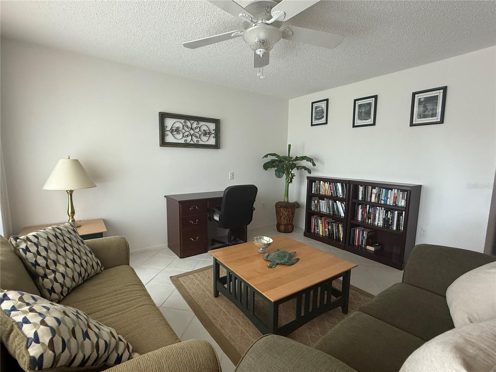 VENICE GARDENS - Residential Lease