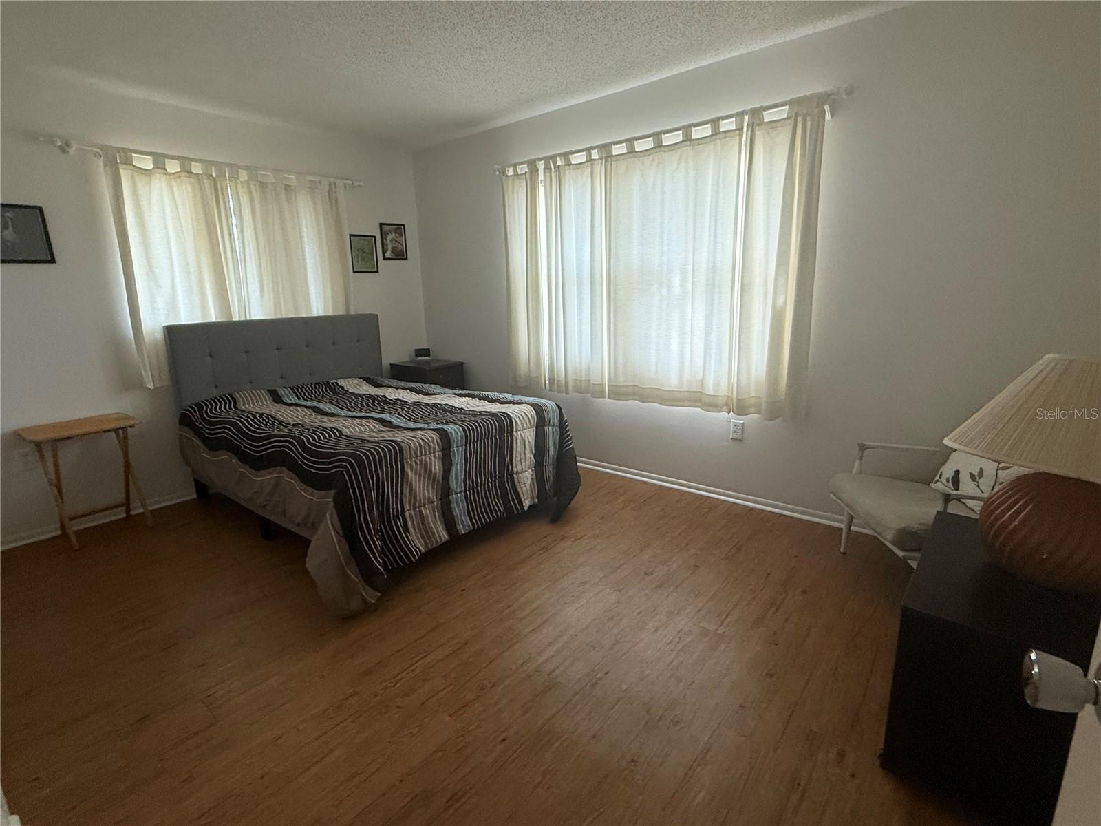 VENICE GARDENS - Residential Lease