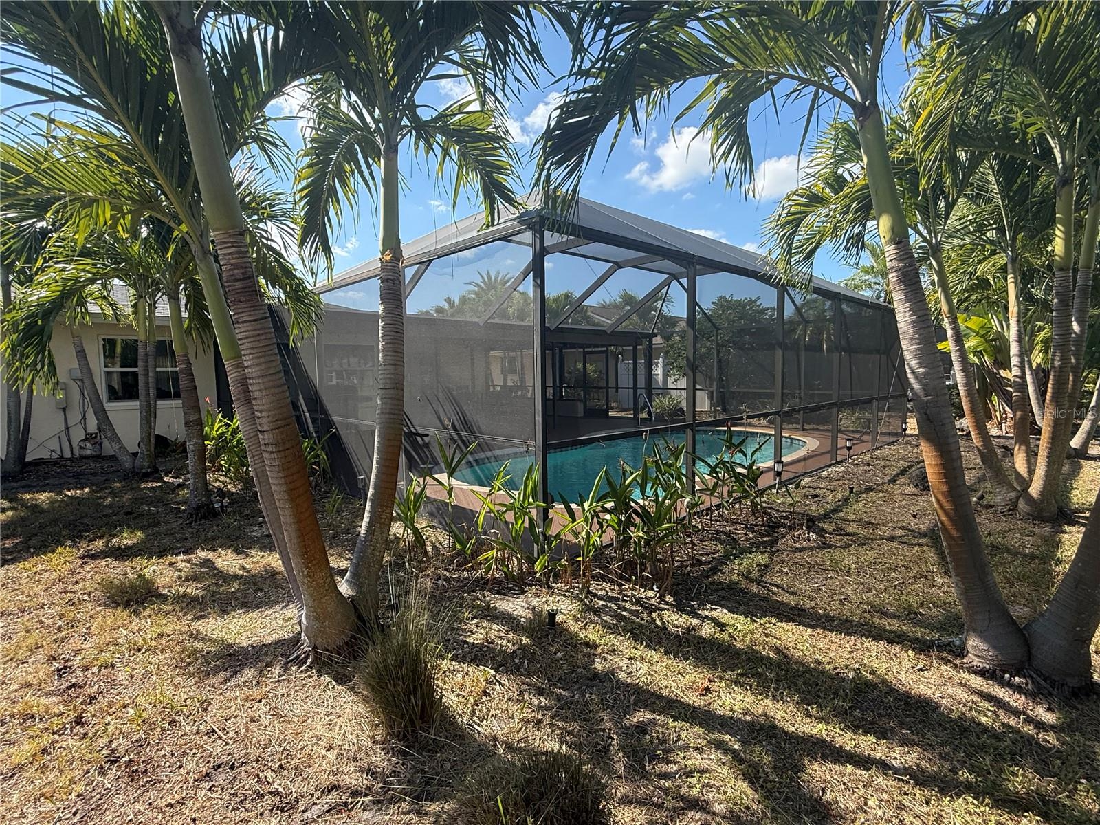 VENICE GARDENS - Residential Lease