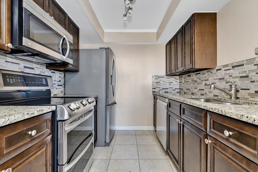 223 DOLPHIN POINT
