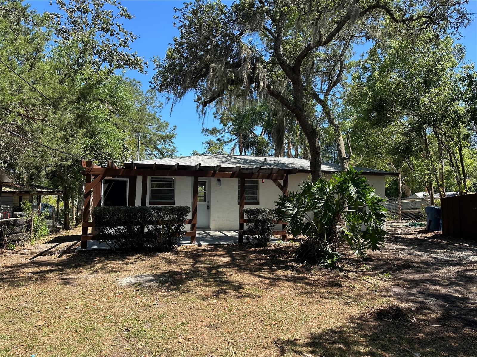 2520 PARK LAKE DRIVE