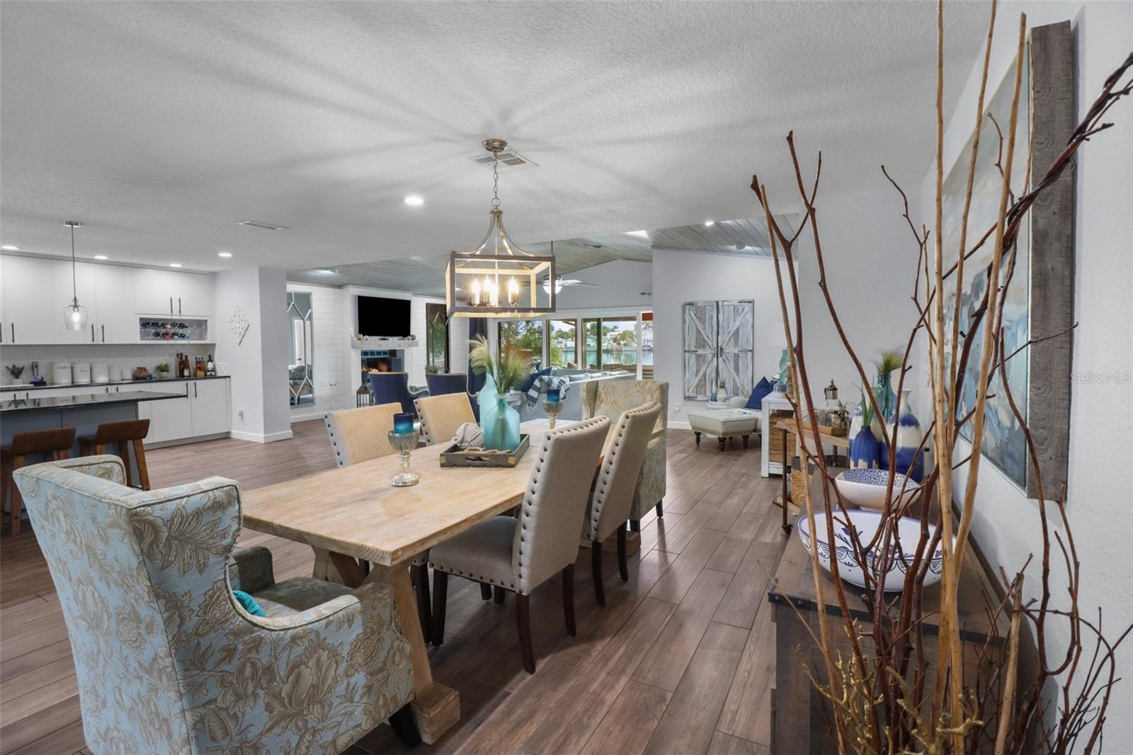 SOUTH CSWY ISLE YACHT CLUB 2ND ADD - Residential