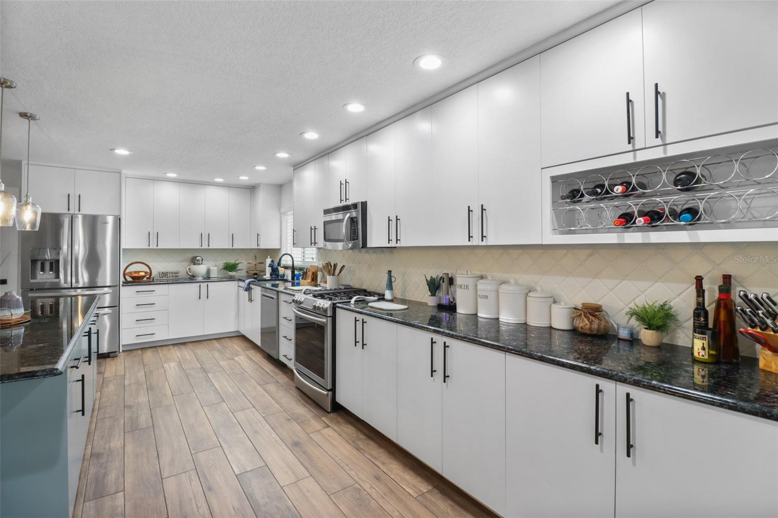 SOUTH CSWY ISLE YACHT CLUB 2ND ADD - Residential