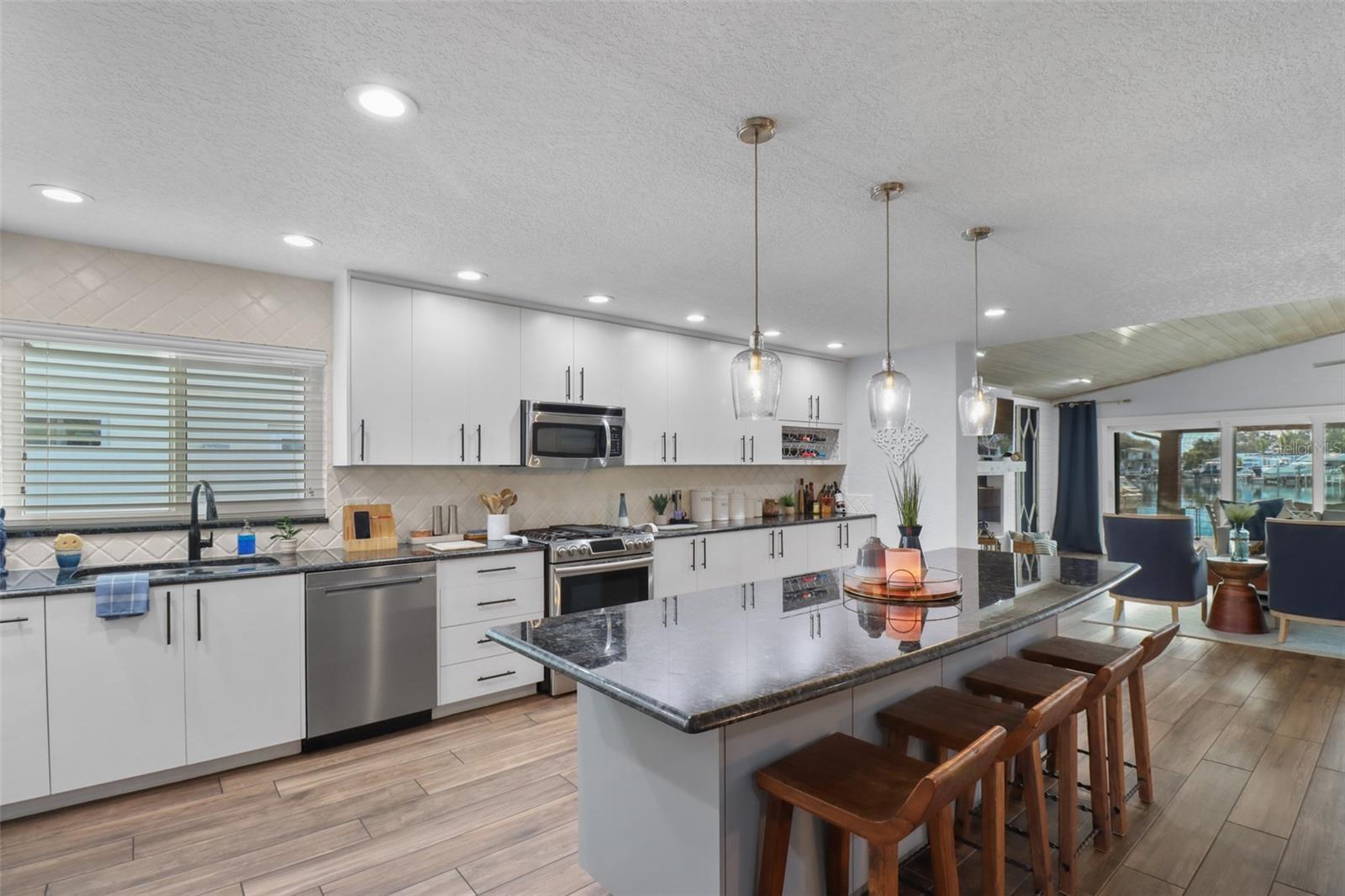 SOUTH CSWY ISLE YACHT CLUB 2ND ADD - Residential