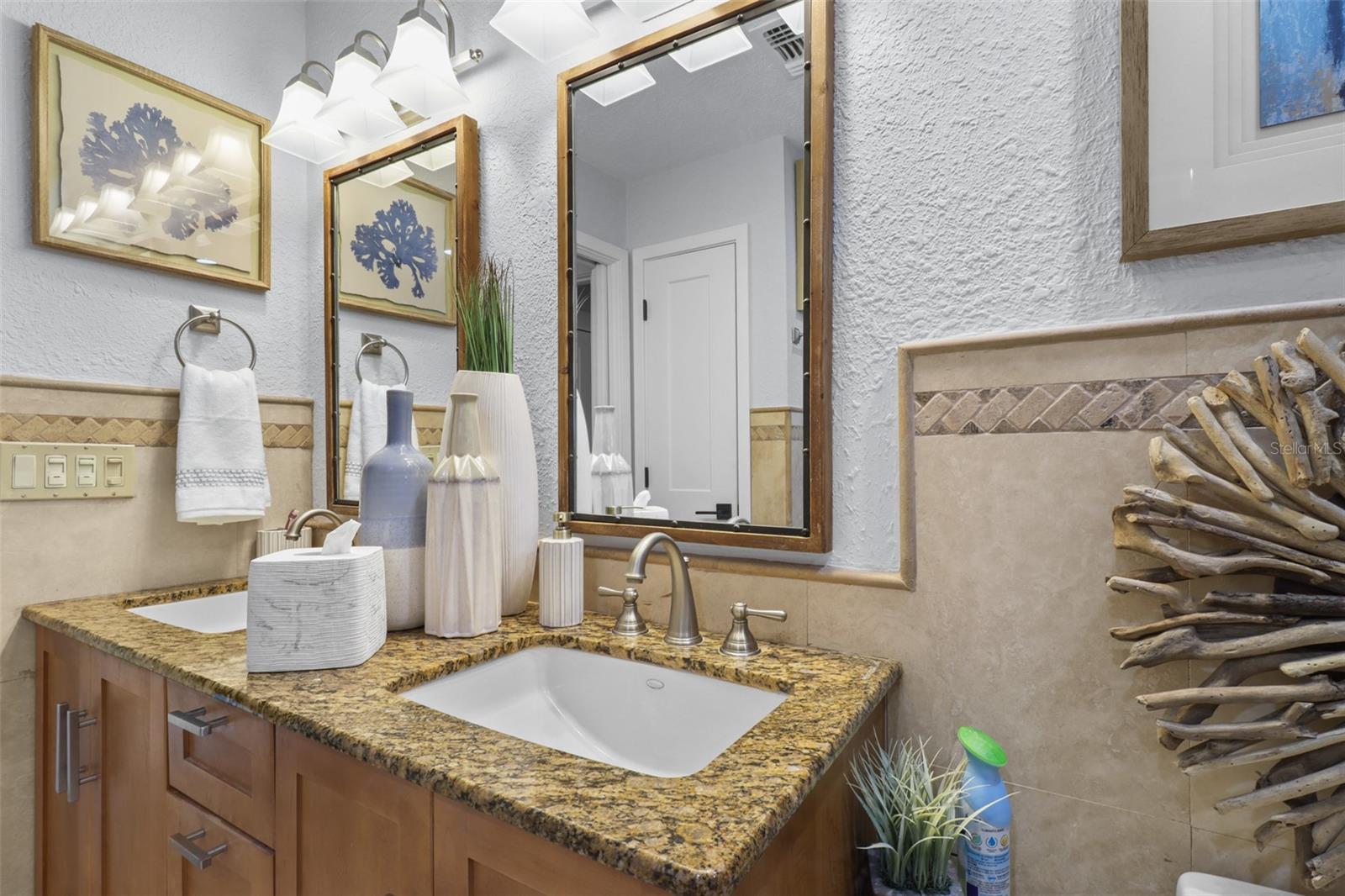 SOUTH CSWY ISLE YACHT CLUB 2ND ADD - Residential