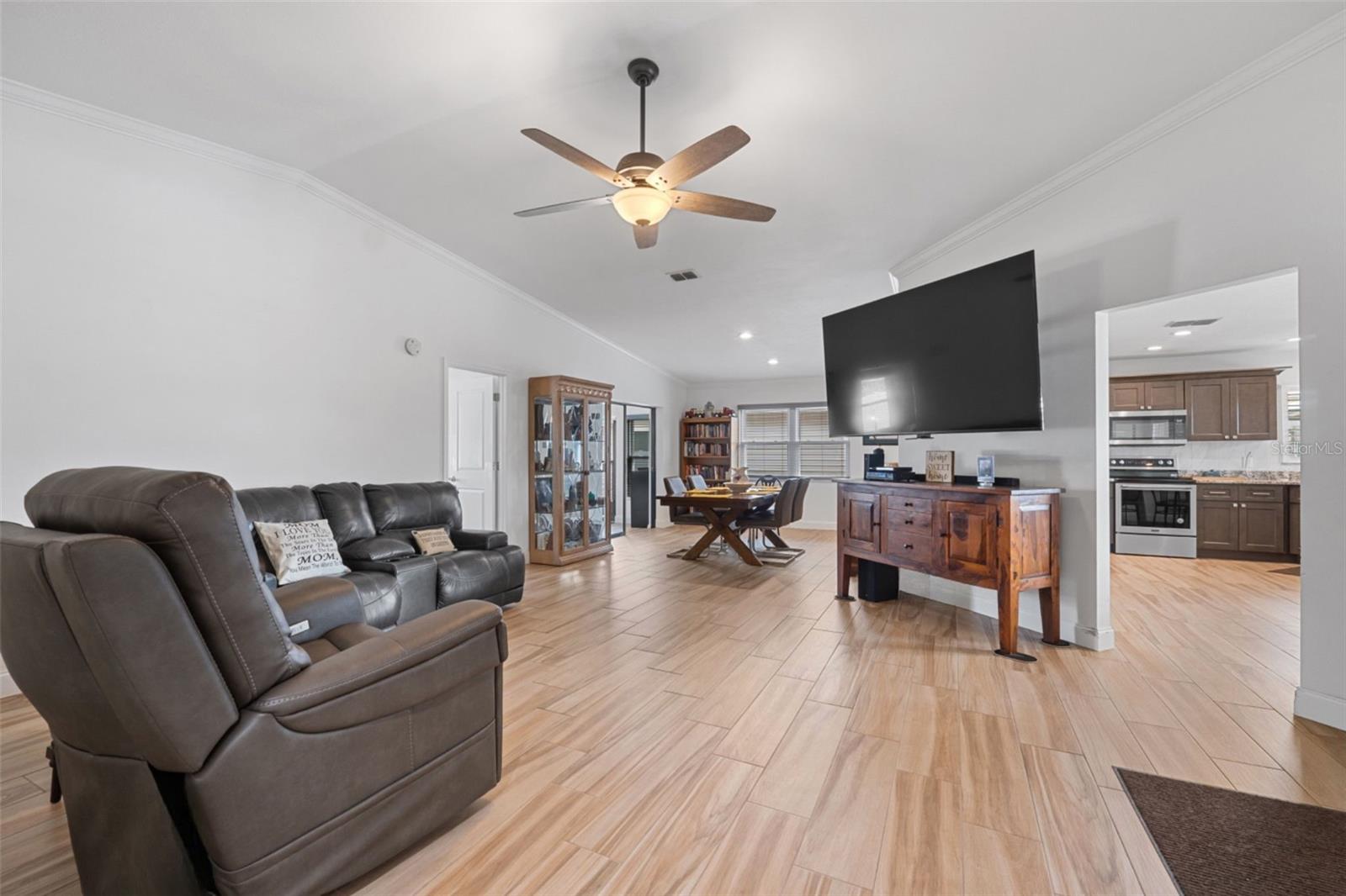 1957 PRAIRIE DUNES CIRCLE N
