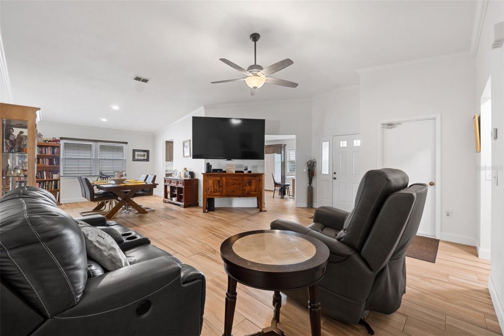 Photo of 1957 Prairie Dunes Circle N, Lakeland, FL 33810 (MLS # L4962472)