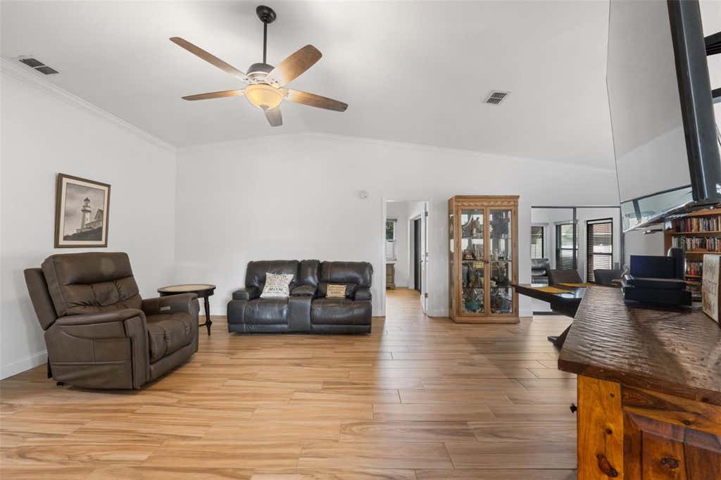 Photo of 1957 Prairie Dunes Circle N, Lakeland, FL 33810 (MLS # L4962472)