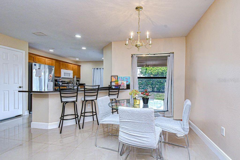 EDGEWATER AT LAKE BRANDON - Residential