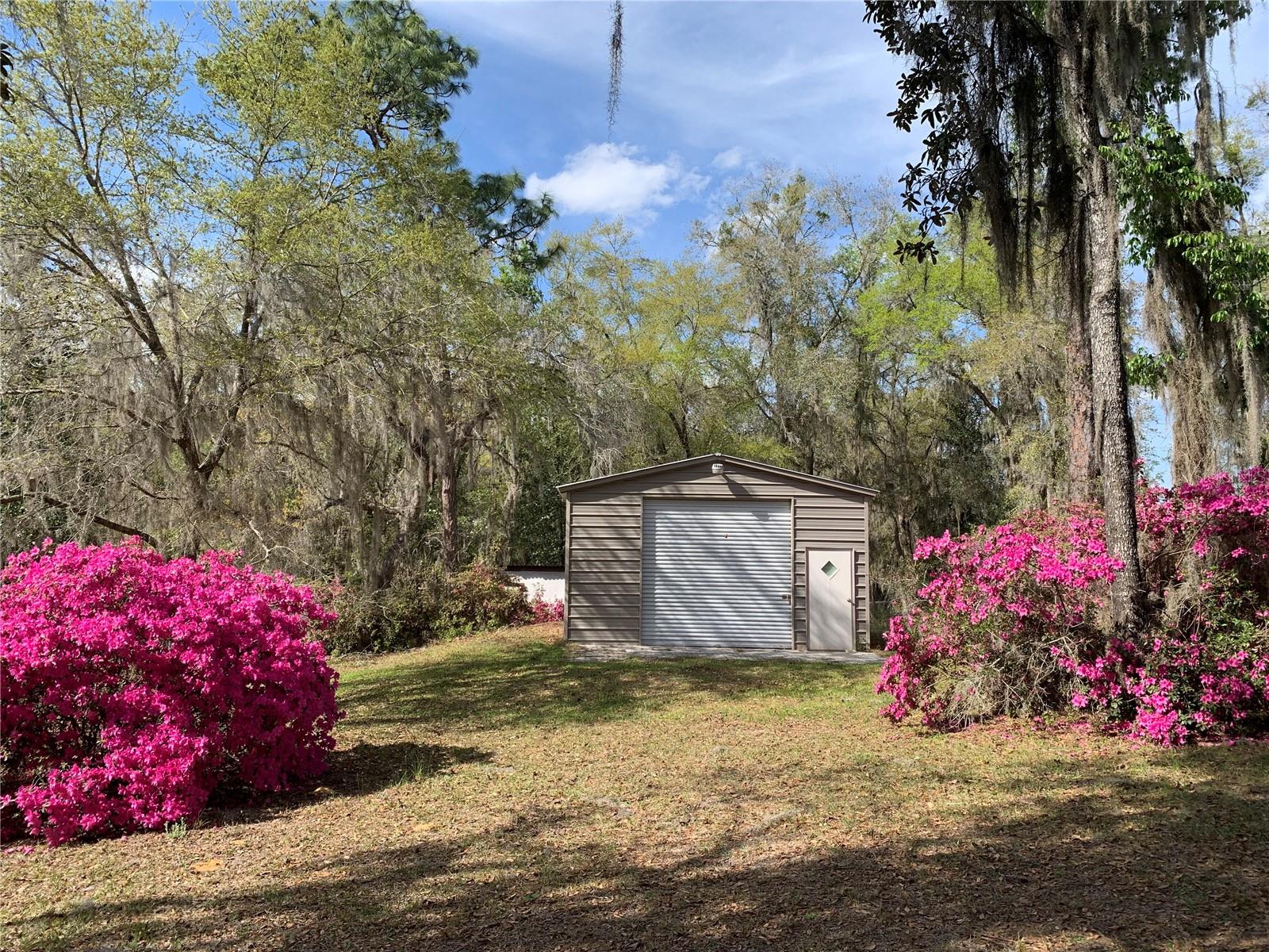 CEDAR LANDING - Residential