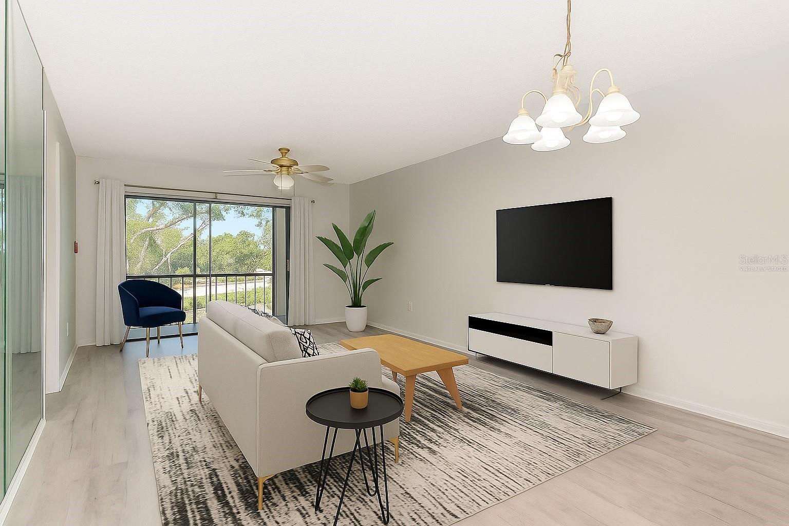 112 W CYPRESS COURT