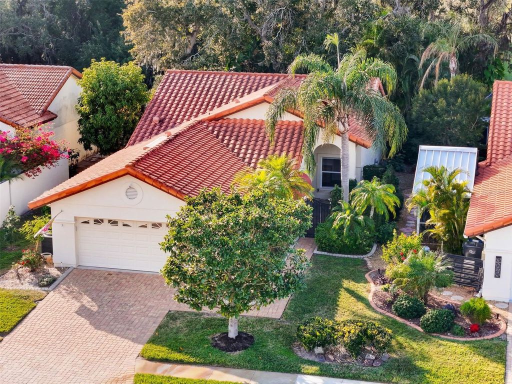 Photo of 4958 Clubview Court E, Bradenton, FL 34203 (MLS # A4678080)