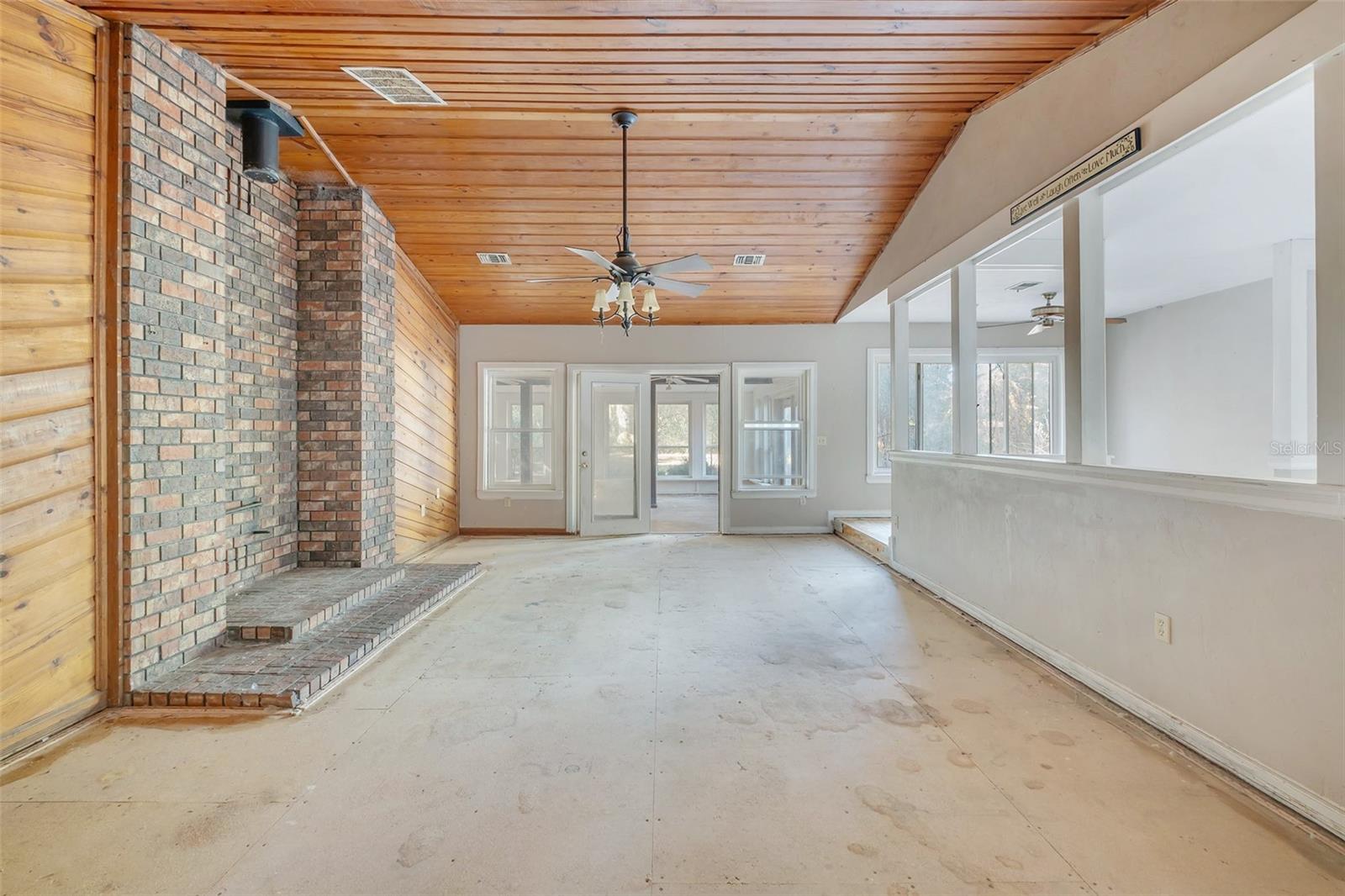 HARBINWOOD ESTATES - Residential