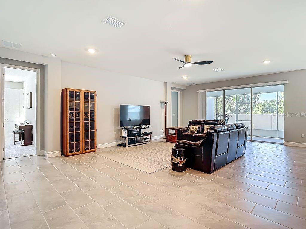 WILLOW RESERVE - Residential