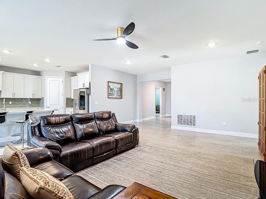 WILLOW RESERVE - Residential