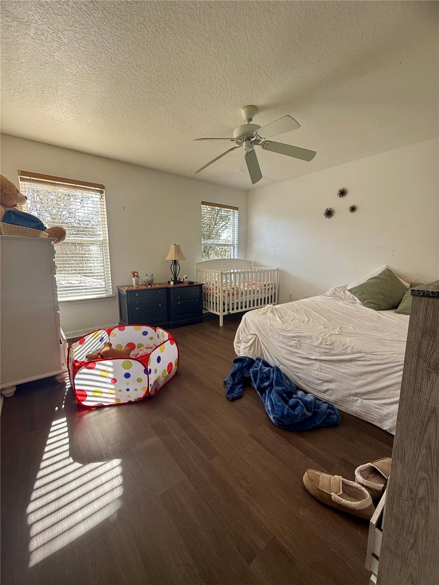 SANDY RDG PH 01 - Residential Lease