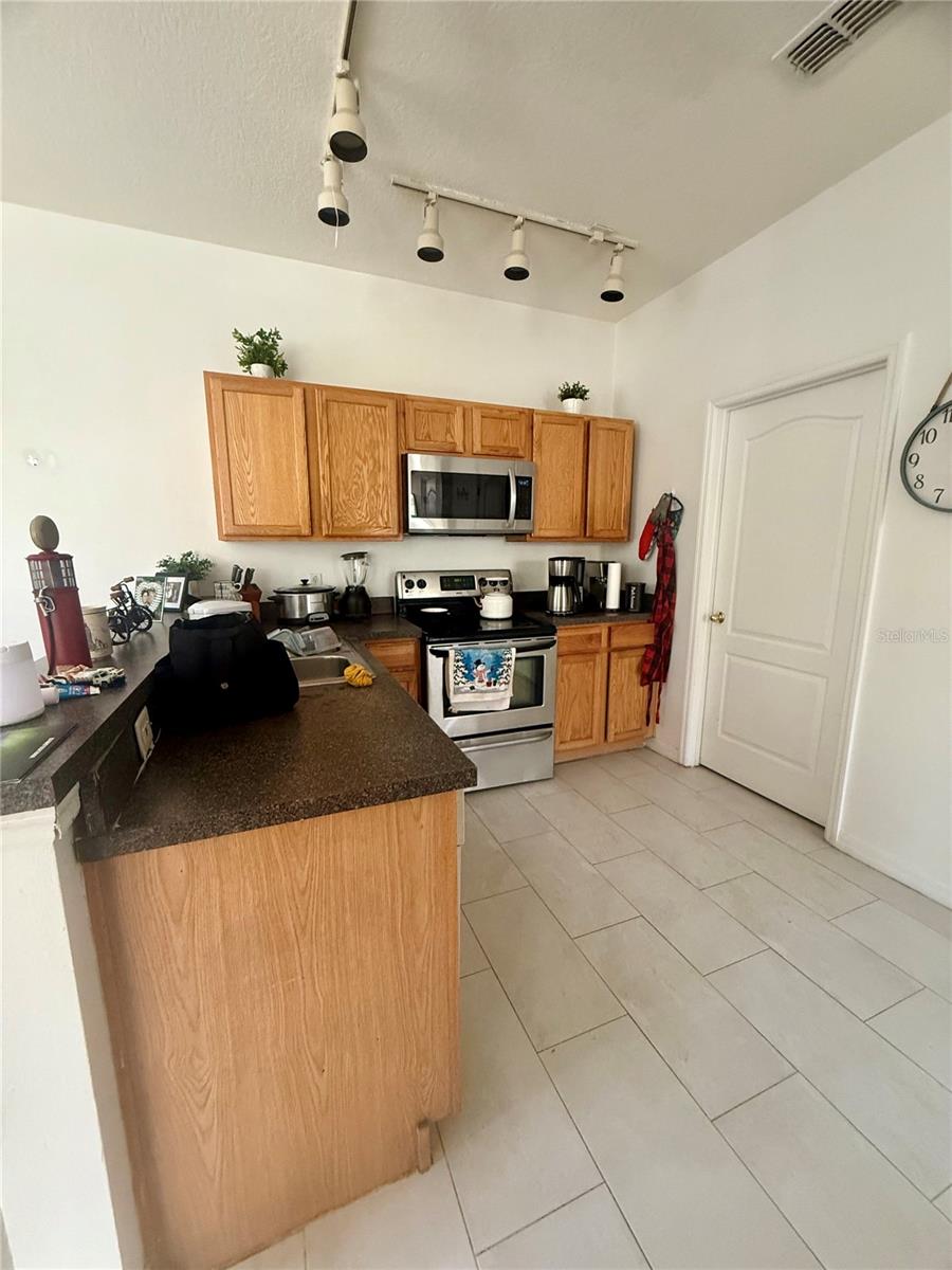 SANDY RDG PH 01 - Residential Lease