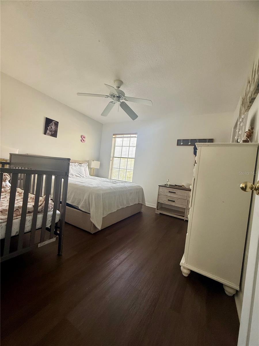 SANDY RDG PH 01 - Residential Lease