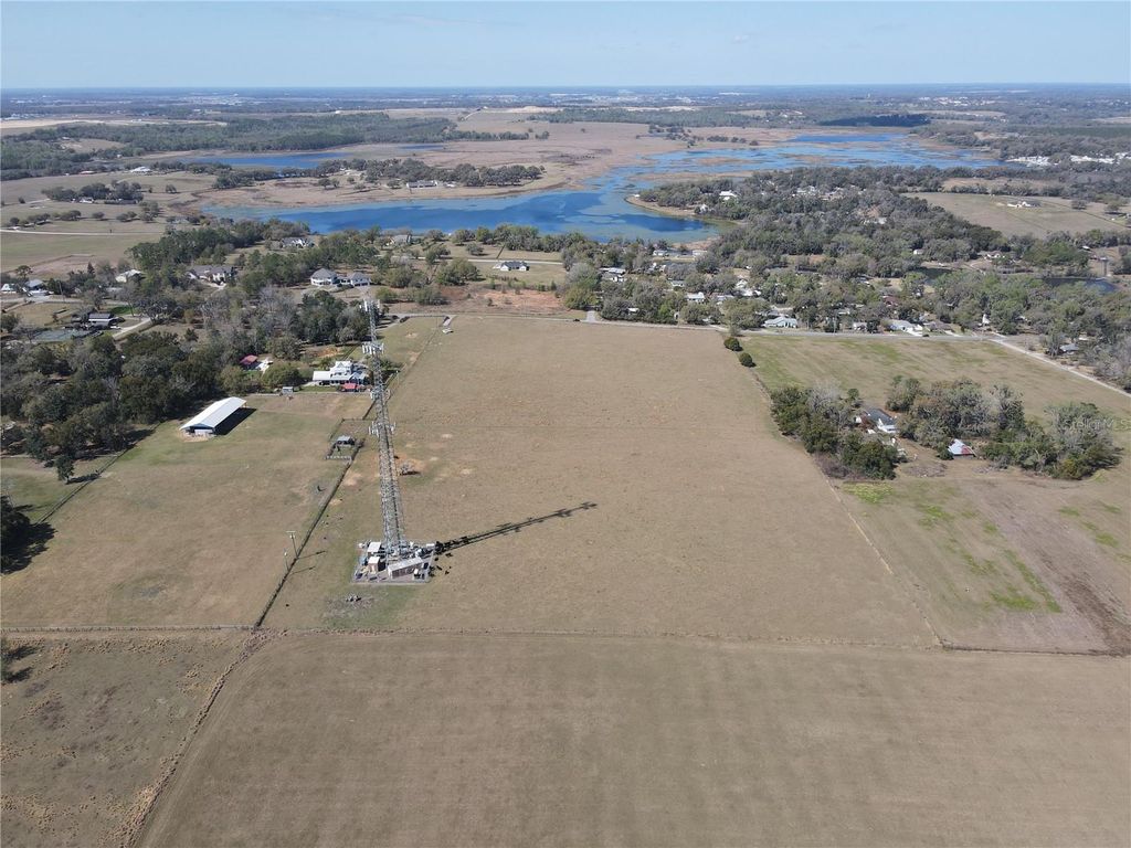 Photo of 10740 Fort King Road, Dade City, FL 33525 (MLS # TB8486013)