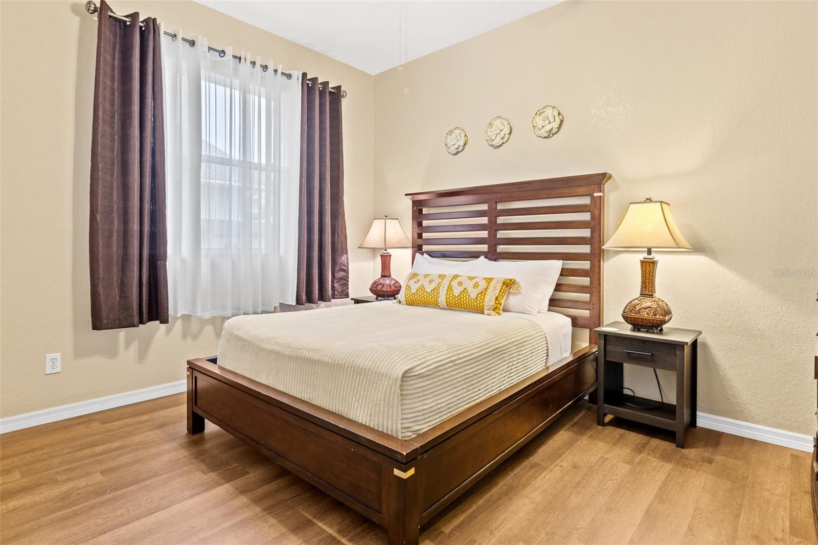 SUN HEIGHTS - Residential Lease