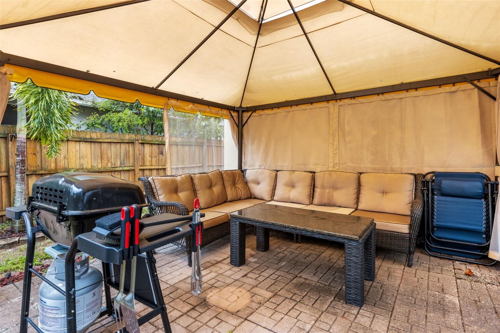 SUN HEIGHTS - Residential Lease