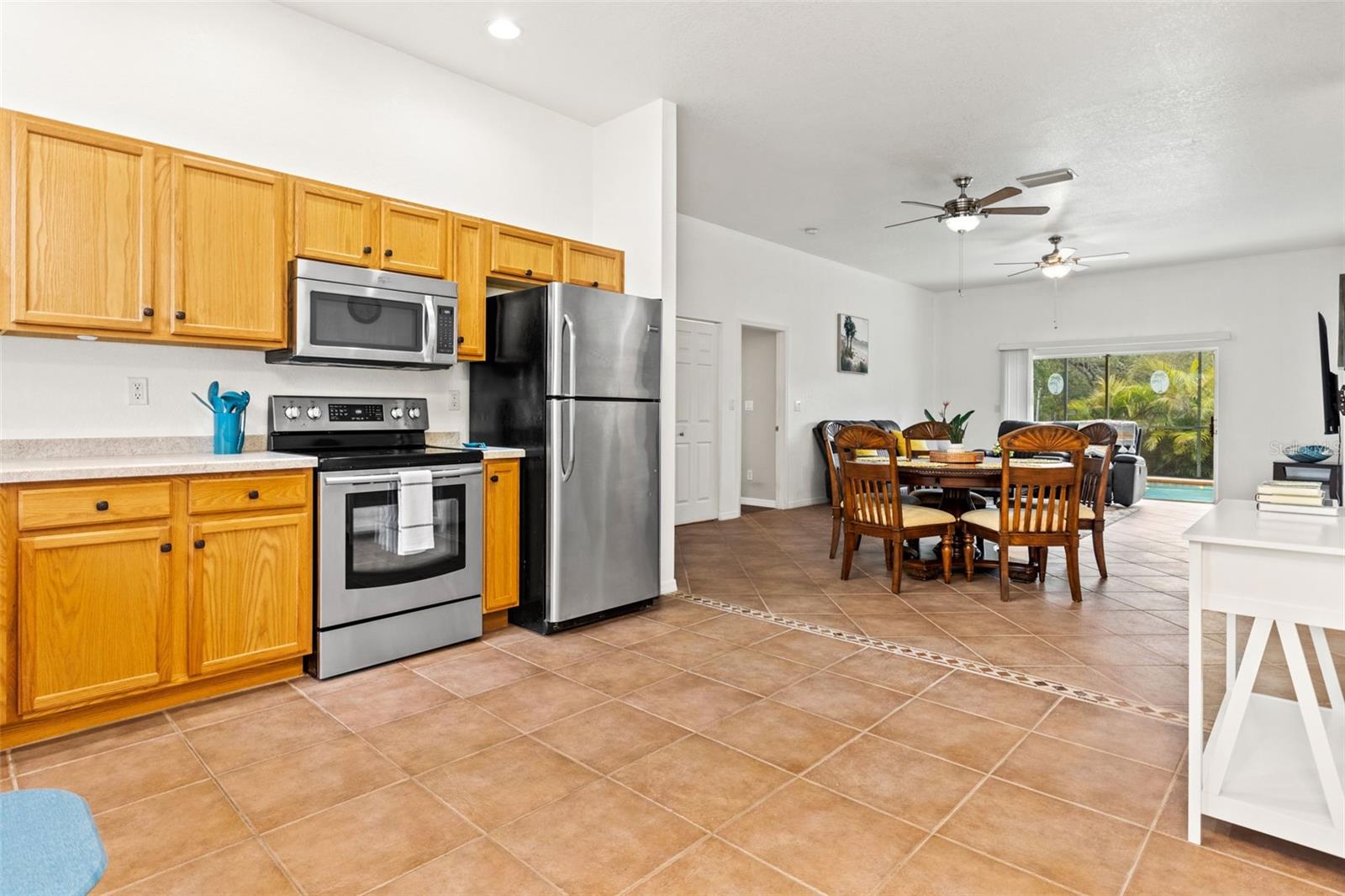 SUN HEIGHTS - Residential Lease