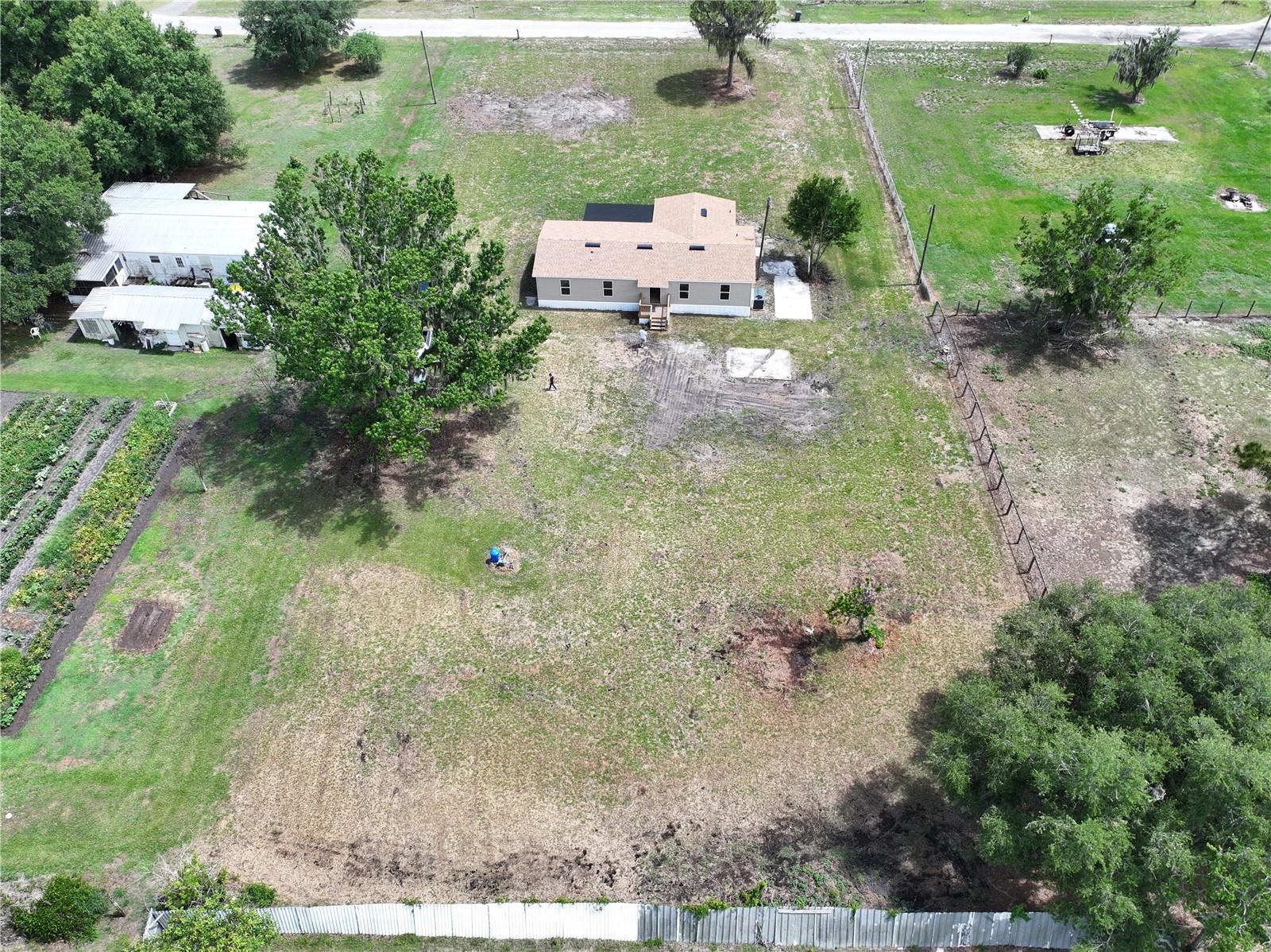 6220 PINEWOOD DRIVE