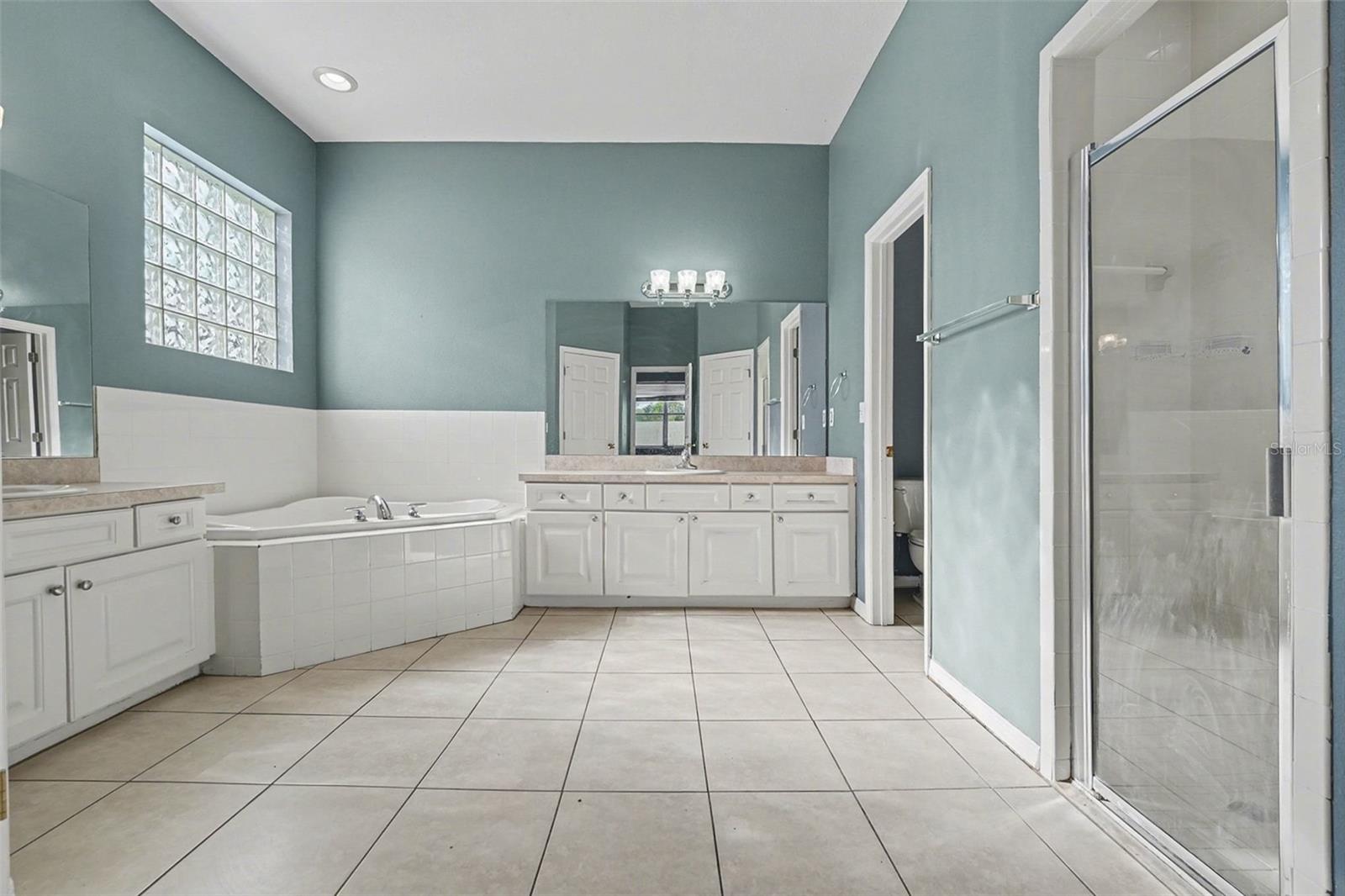 ALAMANDA - Residential