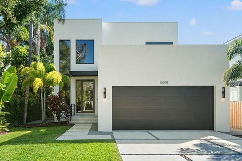 Photo of 5008 S Elberon Street, Tampa, FL 33611 (MLS # TB8439808)