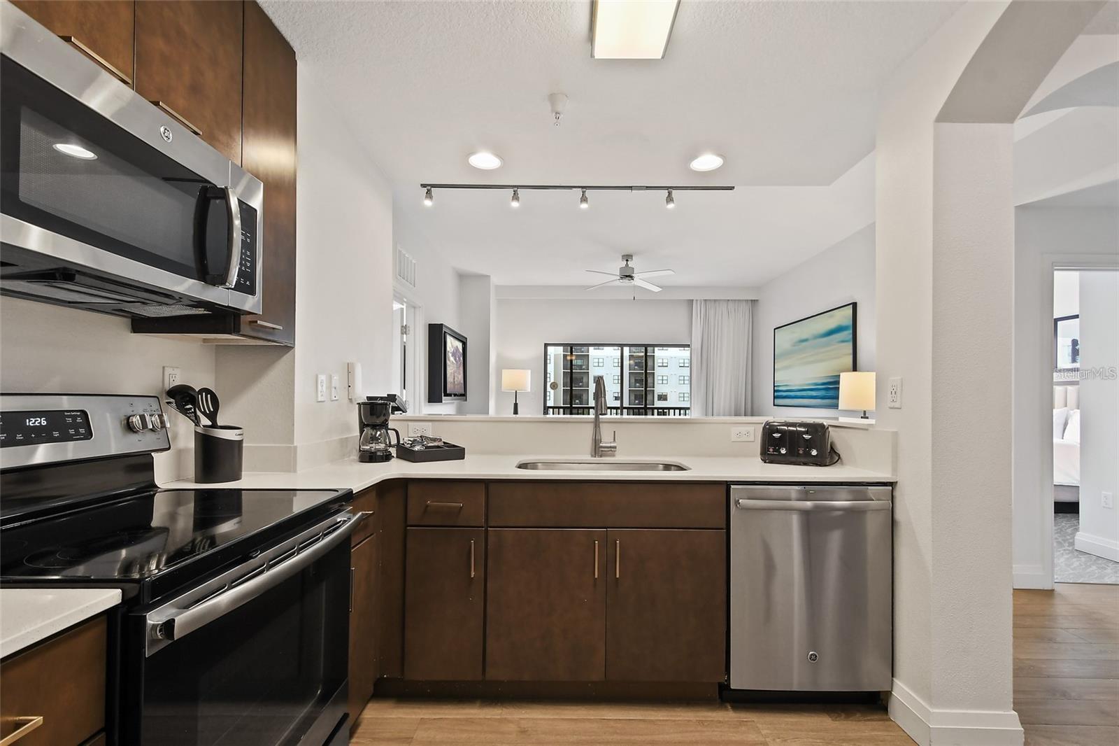 GROVE RESIDENCE & SPA HOTEL CONDO II - Residential