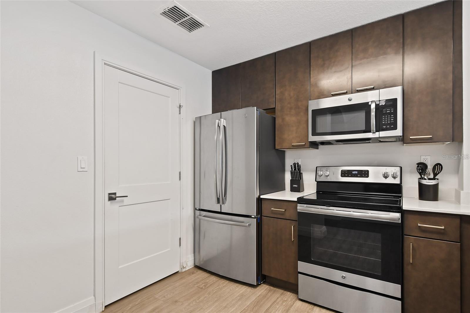 GROVE RESIDENCE & SPA HOTEL CONDO II - Residential