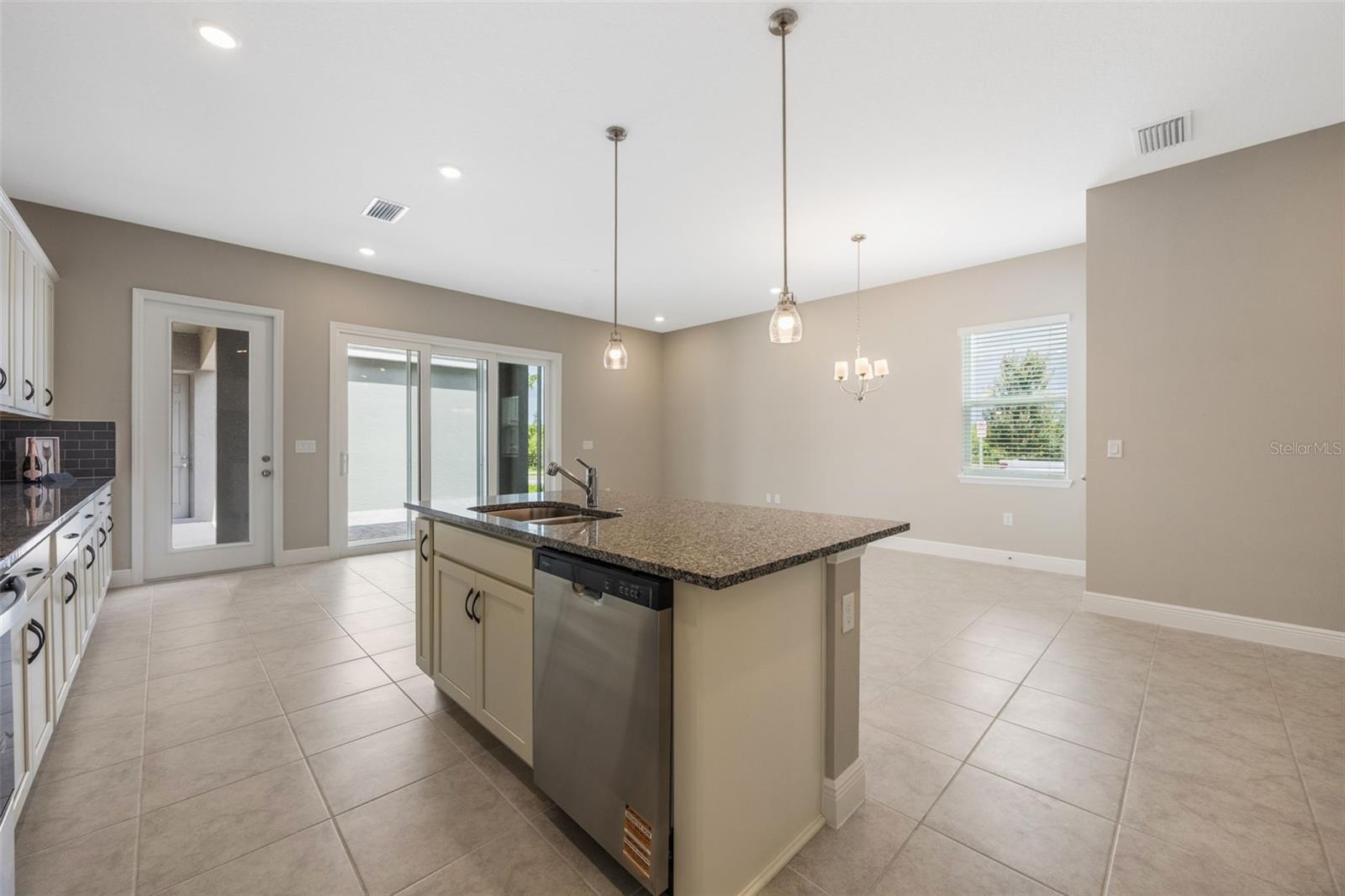 SERENADE AT OVATION - Residential Lease